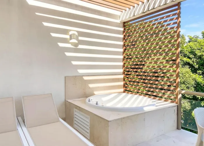 Quetzal - Tulum Country Club 2br With Private Jacuzzi
